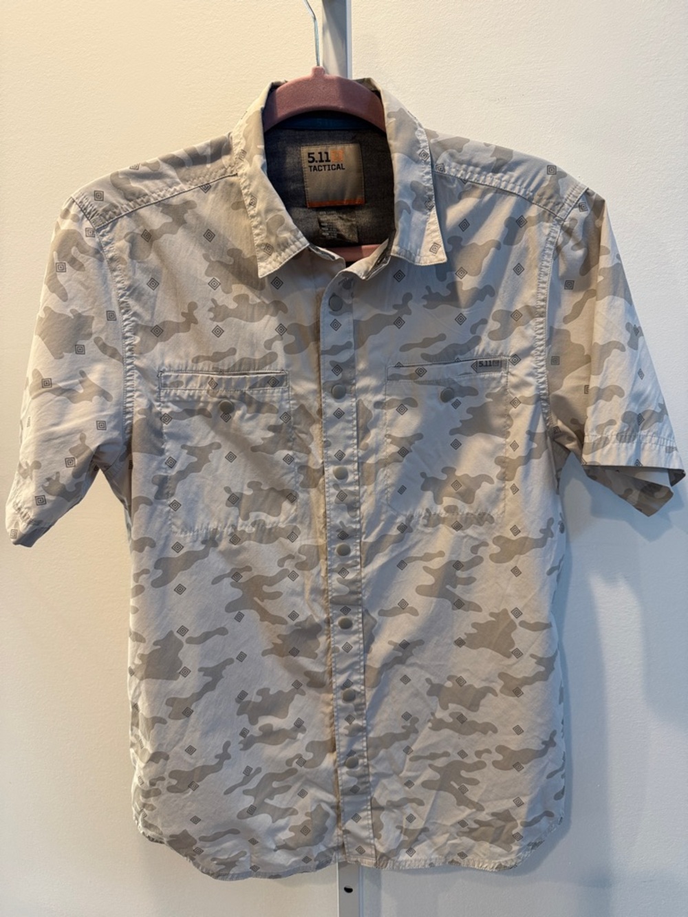 5.11 Tactical Crestline Short Sleeve Button Up Shirt Tan Cream Camo Size S
